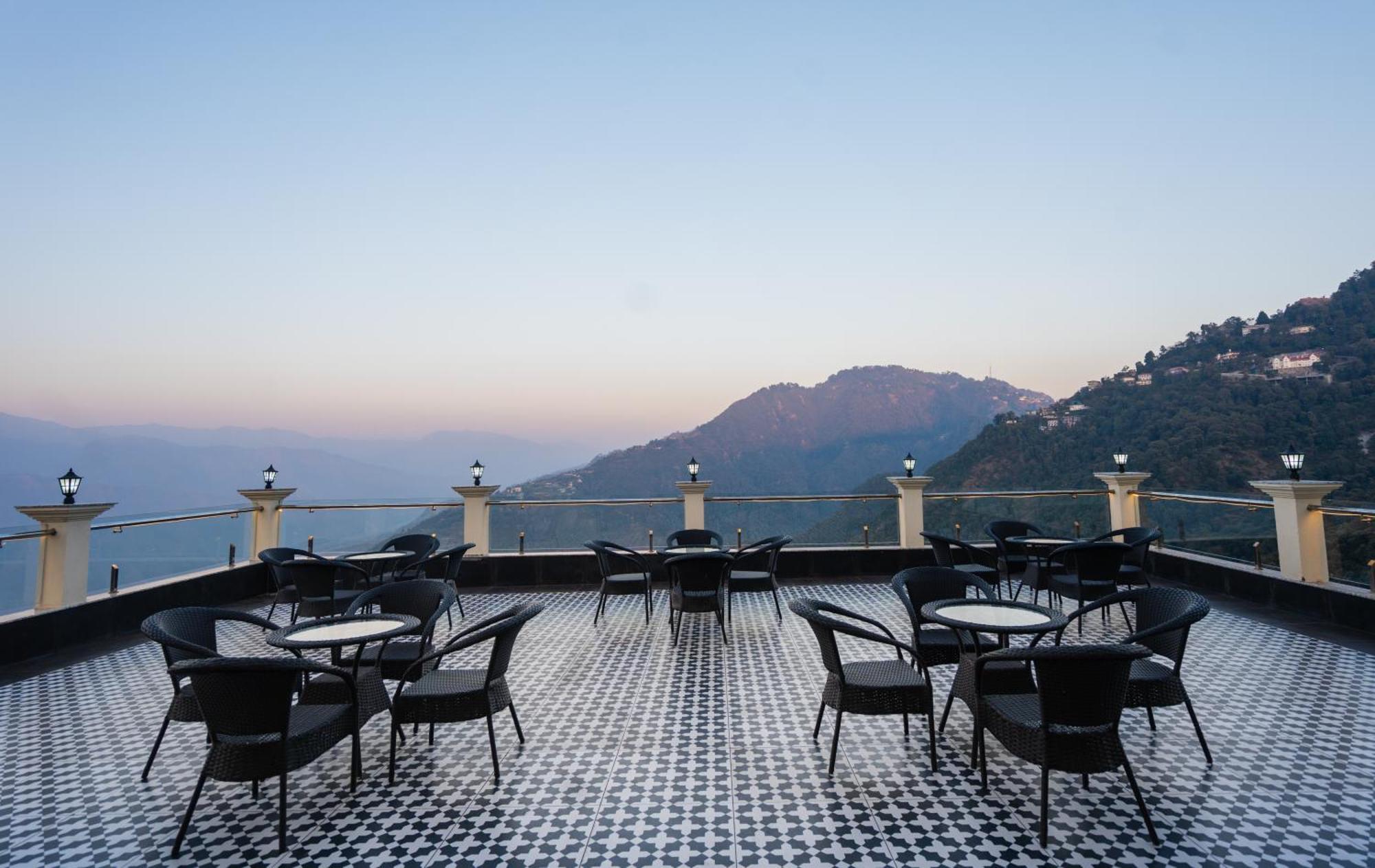 Trideus Mountain Club & Resort, Mussoorie Exterior foto